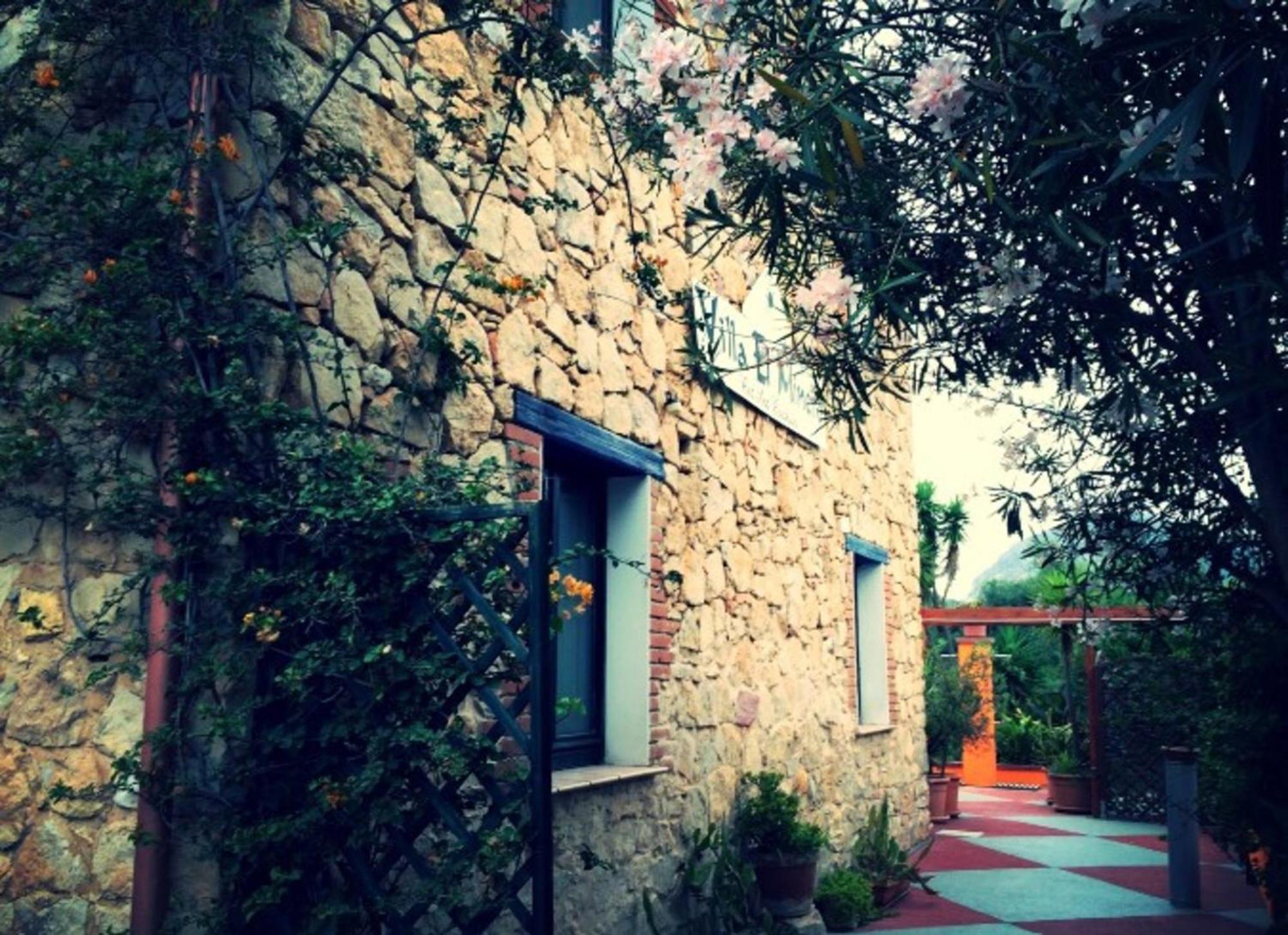 Villa El Minero Gonnesa Luaran gambar